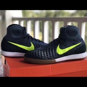 Men’s Nike MagistaX Proximo II IC TF Soccer Shoes